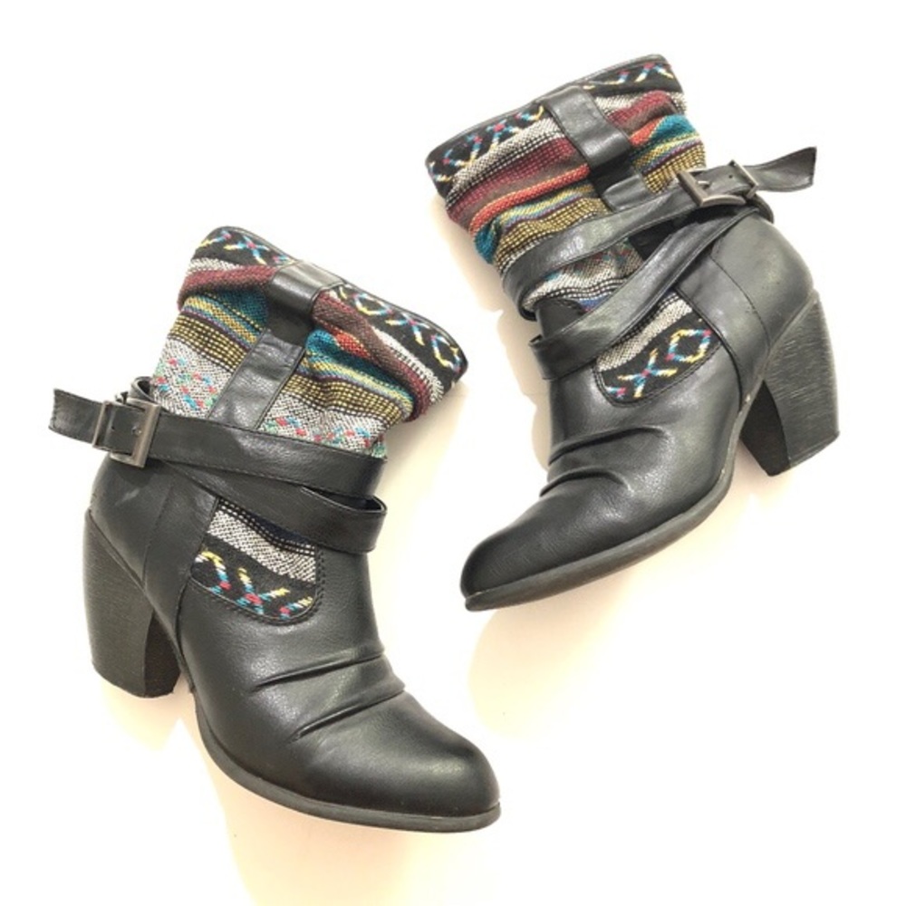 • aztec boots •